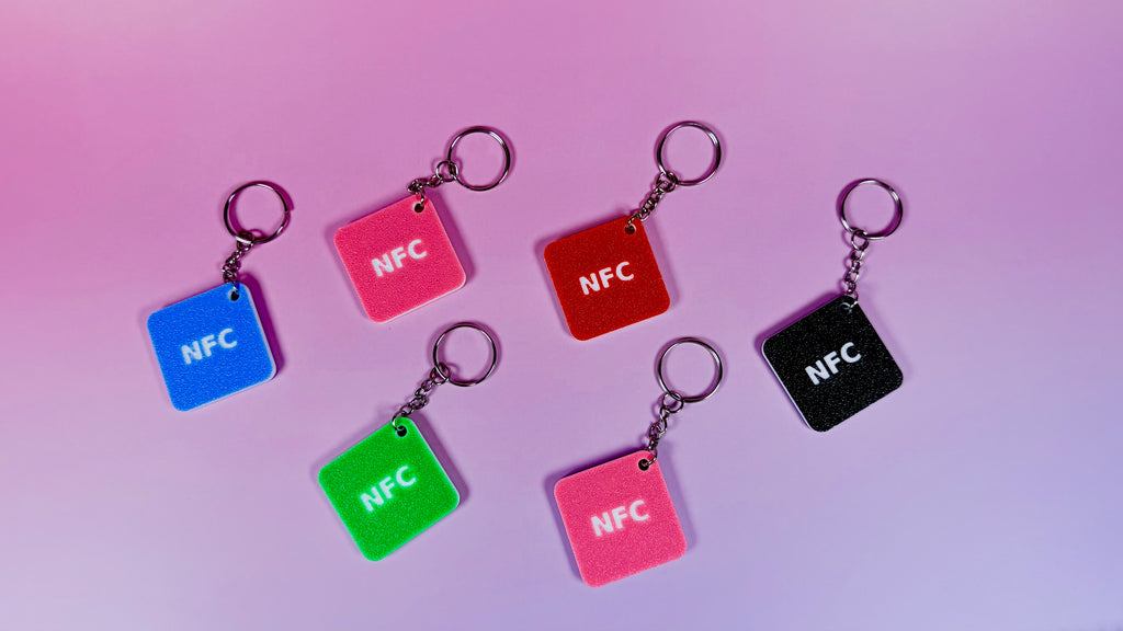 NFC Schlüsselanhänger personalisierbar – Social Media, WLAN & Kontakt | 3D-Druck